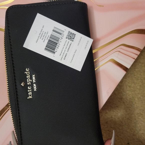 Kate Spade Wallet - Picture 4 of 4
